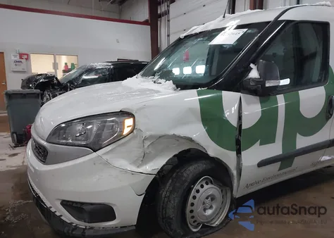 2022 Ram Promaster City Cargo Van z USA, uszkodzony, nr VIN ZFBHRFAB9N6Y52494